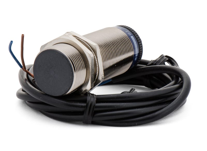 Telemecanique XSAV12801 Proximity Sensor SuperBreakers