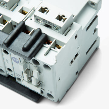 Allen Bradley 104-C23D22 Contactor - view 4