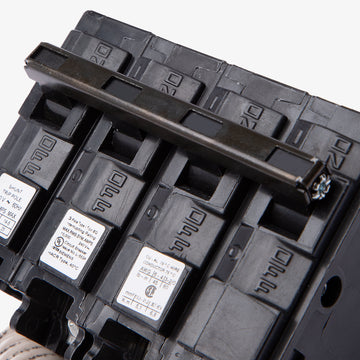 Siemens B31500S01 - 15A 3 Pole Molded Case Circuit Breaker - view 3