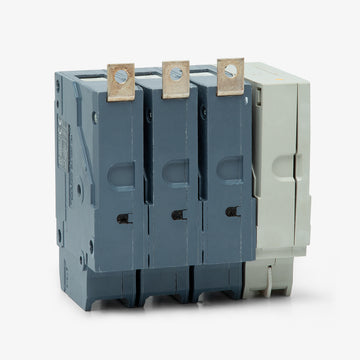 Siemens BQD37000S01 - 70A 3 Pole Molded Case Circuit Breaker - view 2