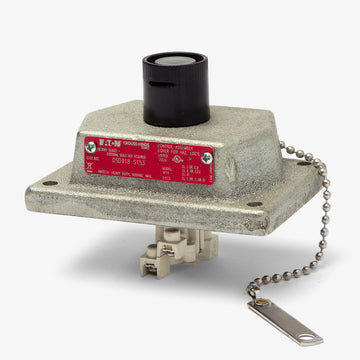 Eaton DSD918S153 Front Operated Pushbutton Cover and Device Sub-Assembly