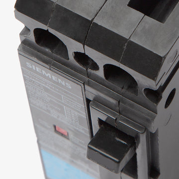 Siemens ED22B030 - 30A 2 Pole Molded Case Circuit Breaker - view 4