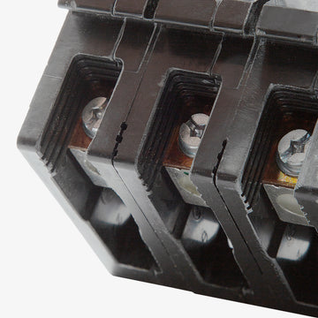 Square D EGB34100SA - 100A 3 Pole Miniature Circuit Breaker - view 4