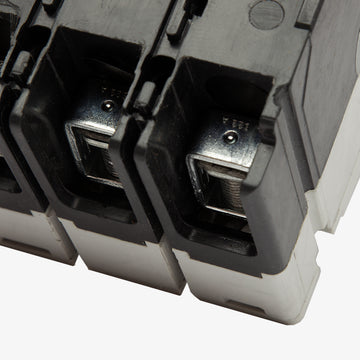 Eaton / Cutler-Hammer EGC3040FFG - 40A 3 Pole Molded Case Circuit Breaker - view 4