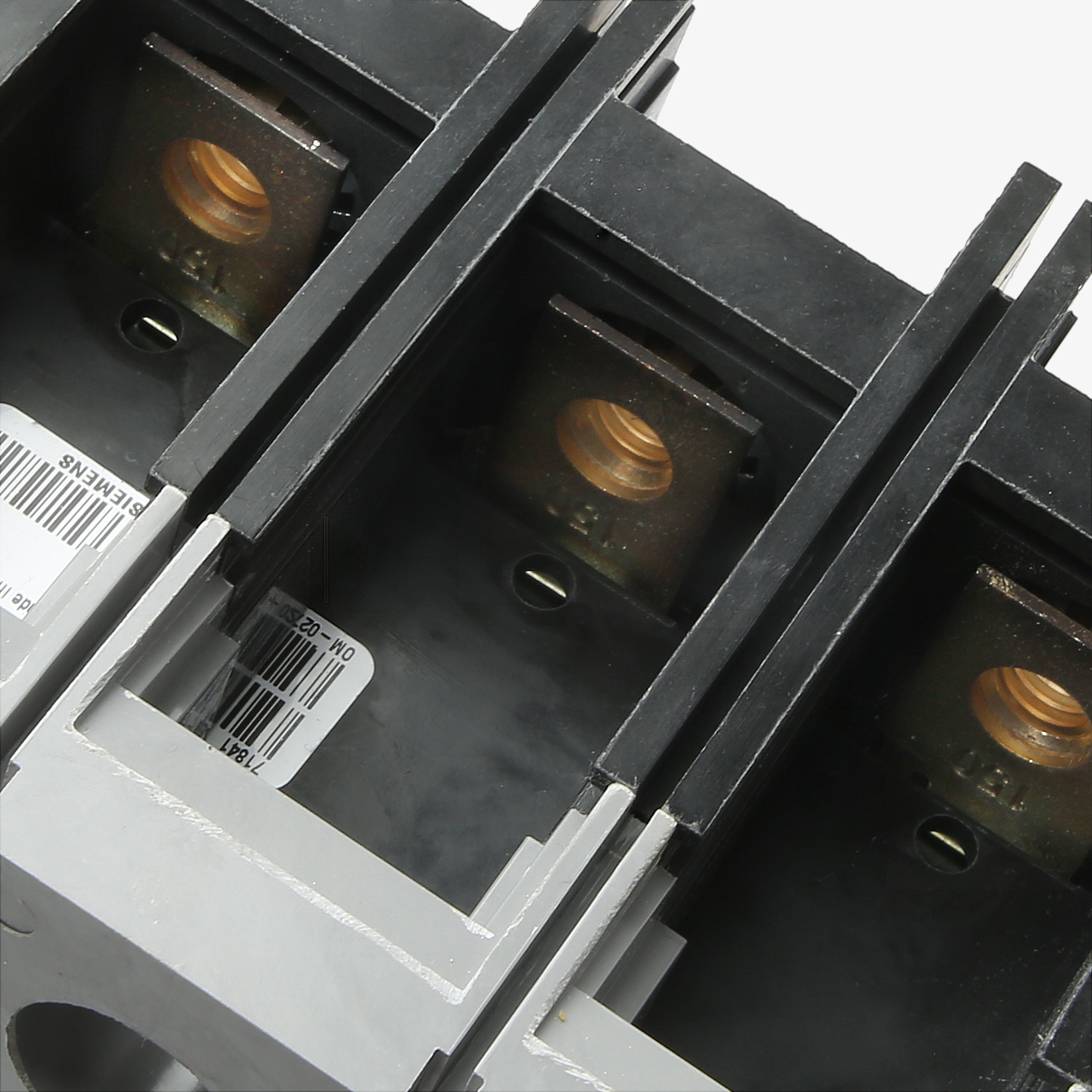 BREAKERZ　会報 Siemens FXD63B175 - 175A 3 Pole Molded Case Circuit Breaker