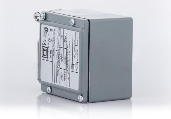 新品 SQUARE D 貧しい スクェアD 圧力スイッチ 9012 ADW-4