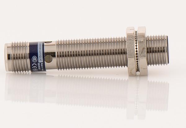 Telemecanique XS612B1PAM12 Proximity Sensor – SuperBreakers