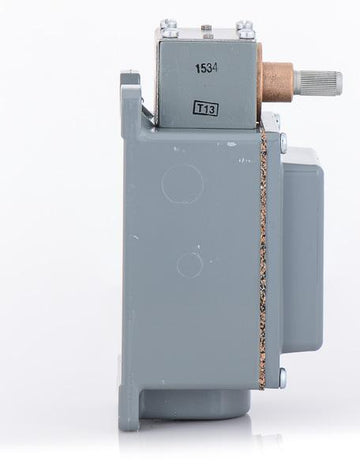 Allen-Bradley 802T-R1TD Limit Switch