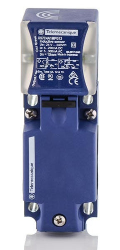 Telemecanique XS7C4A1MPG13 Proximity Sensor