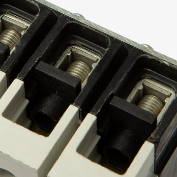 Eaton / Cutler-Hammer GHC3090 - 90A 3 Pole Molded Case Circuit Breaker - view 3