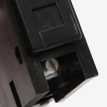 Eaton / Cutler-Hammer GHQ1015 - 15A 1 Pole Molded Case Circuit Breaker - view 4
