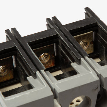 Siemens HFXD63B225L - 225A 3 Pole Molded Case Circuit Breaker - view 4