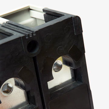 Eaton / Cutler-Hammer HMDLB3800FT33W - 800A 3 Pole Molded Case Circuit Breaker - view 4