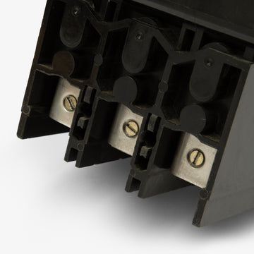 Eaton / Westinghouse JB3200 - 200A 3 Pole Molded Case Circuit Breaker - view 4
