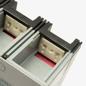 Siemens LXD62B600 - 600A 2 Pole Molded Case Circuit Breaker - view 3