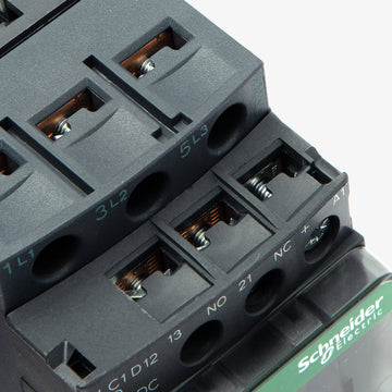 Schneider Electric LC1D12BD Contactor - view 4