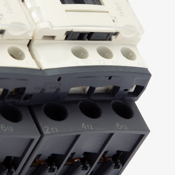 Schneider Electric LC2D32G7 Contactor - view 3