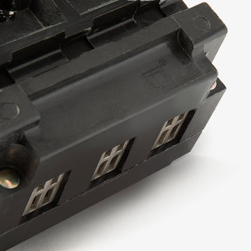 Square D QE2200VH - 200A 2 Pole Molded Case Circuit Breaker - view 5