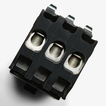 Square D QOB315VH - 15A 3 Pole Miniature Circuit Breaker - view 4