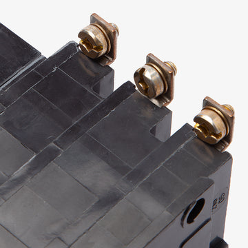 Square D QOB3151021 - 15A 3 Pole Miniature Circuit Breaker - view 3