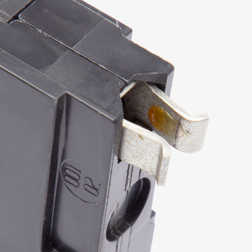 Square D QOT2020 - 20/20A Tandem Miniature Circuit Breaker - view 3