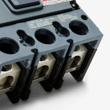 Siemens HQR23B200H - 200A 3 Pole Molded Case Circuit Breaker - view 4