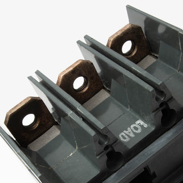 ABB / General Electric SGLA36AT0600 - 600A 3 Pole Molded Case Circuit Breaker Frame Only - view 4