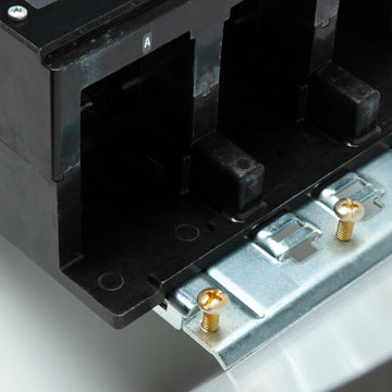 Schneider Electric SL800M5 Sub Feed Lug Kit - view 3
