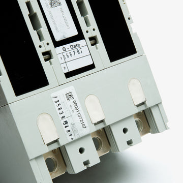 ABB XT5HU340ABFN000XXX - 400A 3 Pole Molded Case Circuit Breaker - view 3