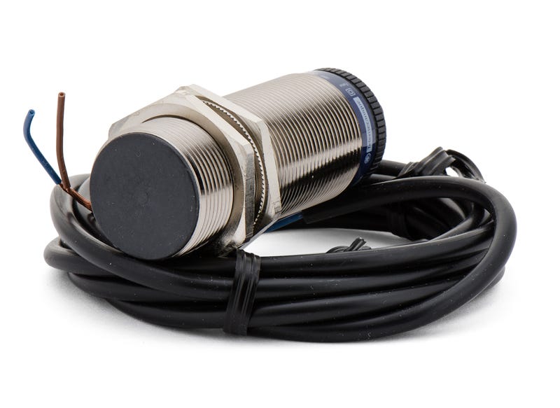 Telemecanique XSAV11801 Proximity Sensor