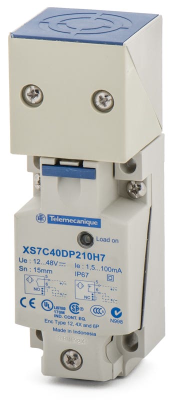 Telemecanique XS7C40DP210H7 Proximity Sensor